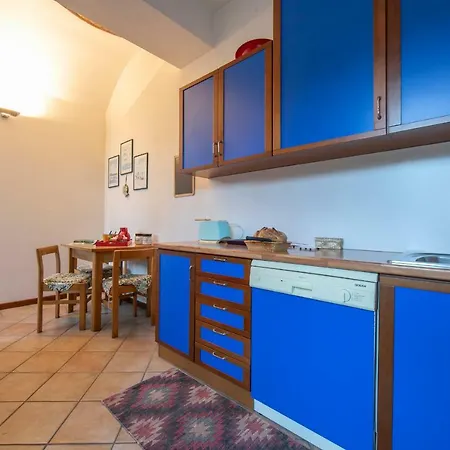 Apartamento Sleeps 6 Belgirate