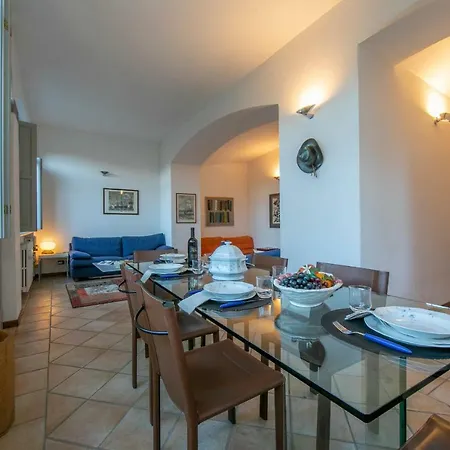 Sleeps 6 Belgirate